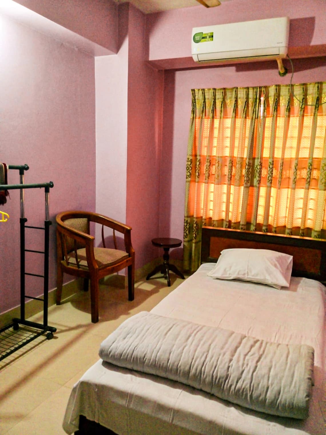AC Single Bed Room - 01 photo 1