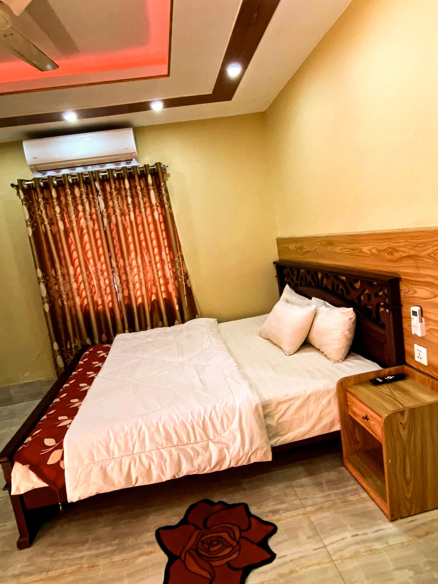 AC Couple Deluxe. photo 1