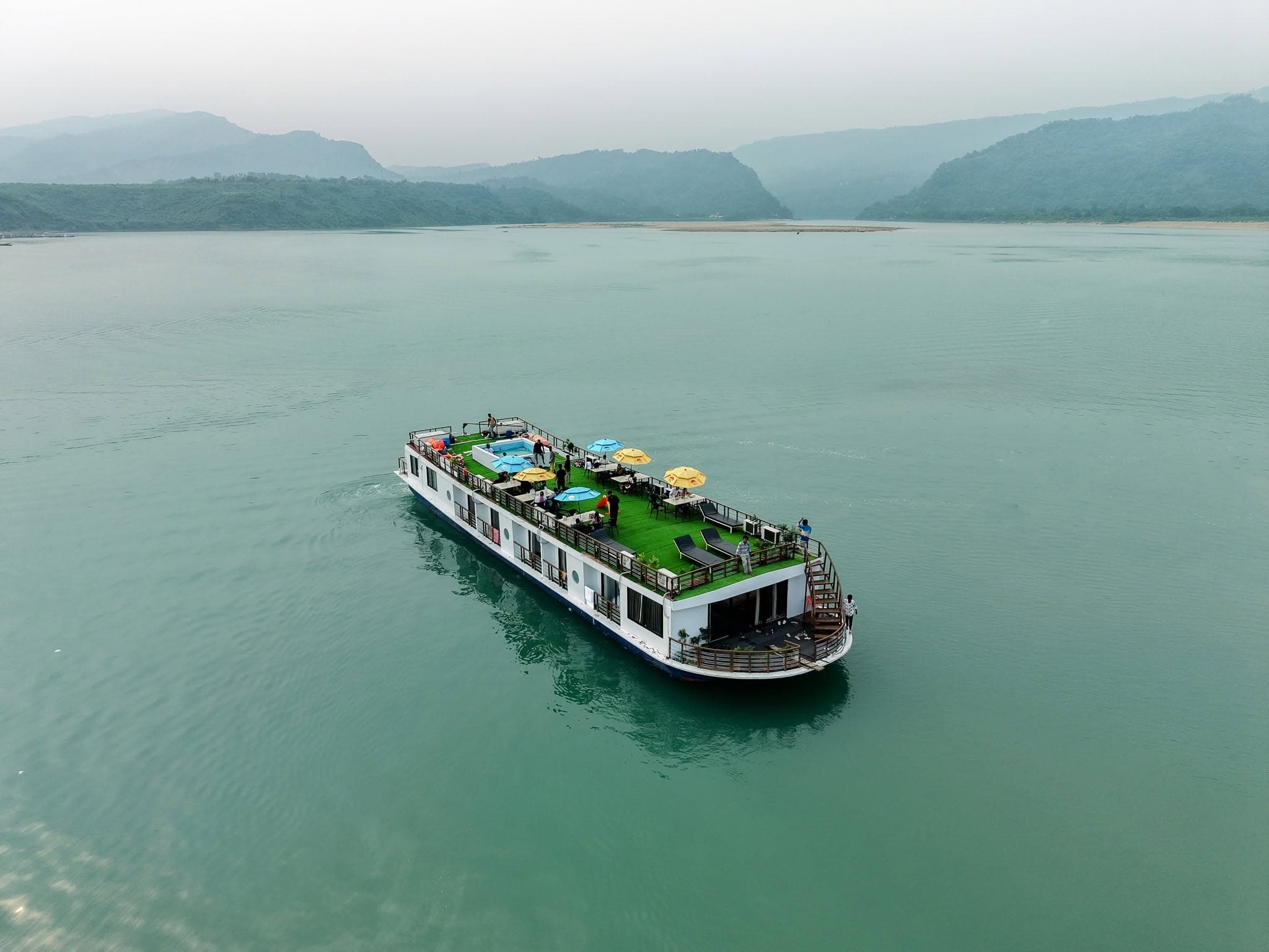 The Ark - A Luxury Houseboat photo 2
