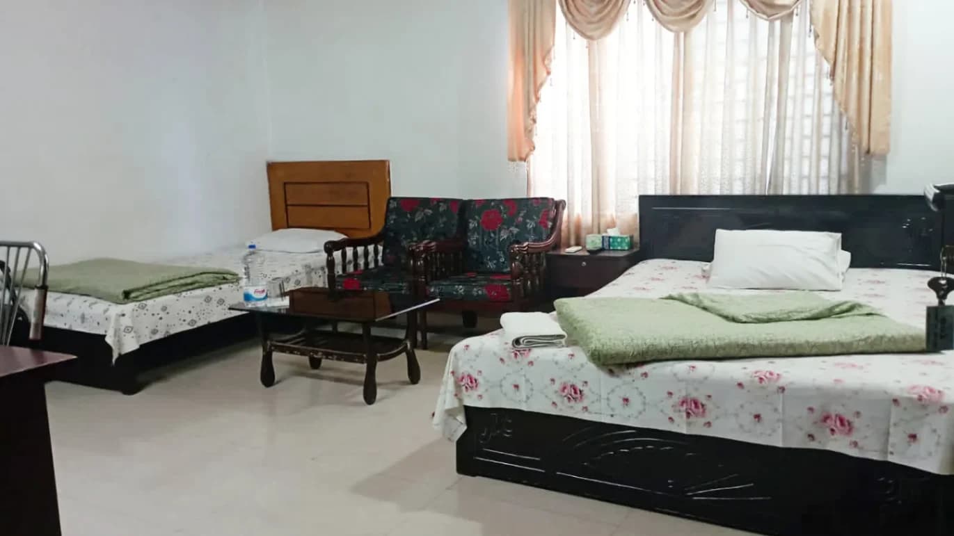 White Hall guest House