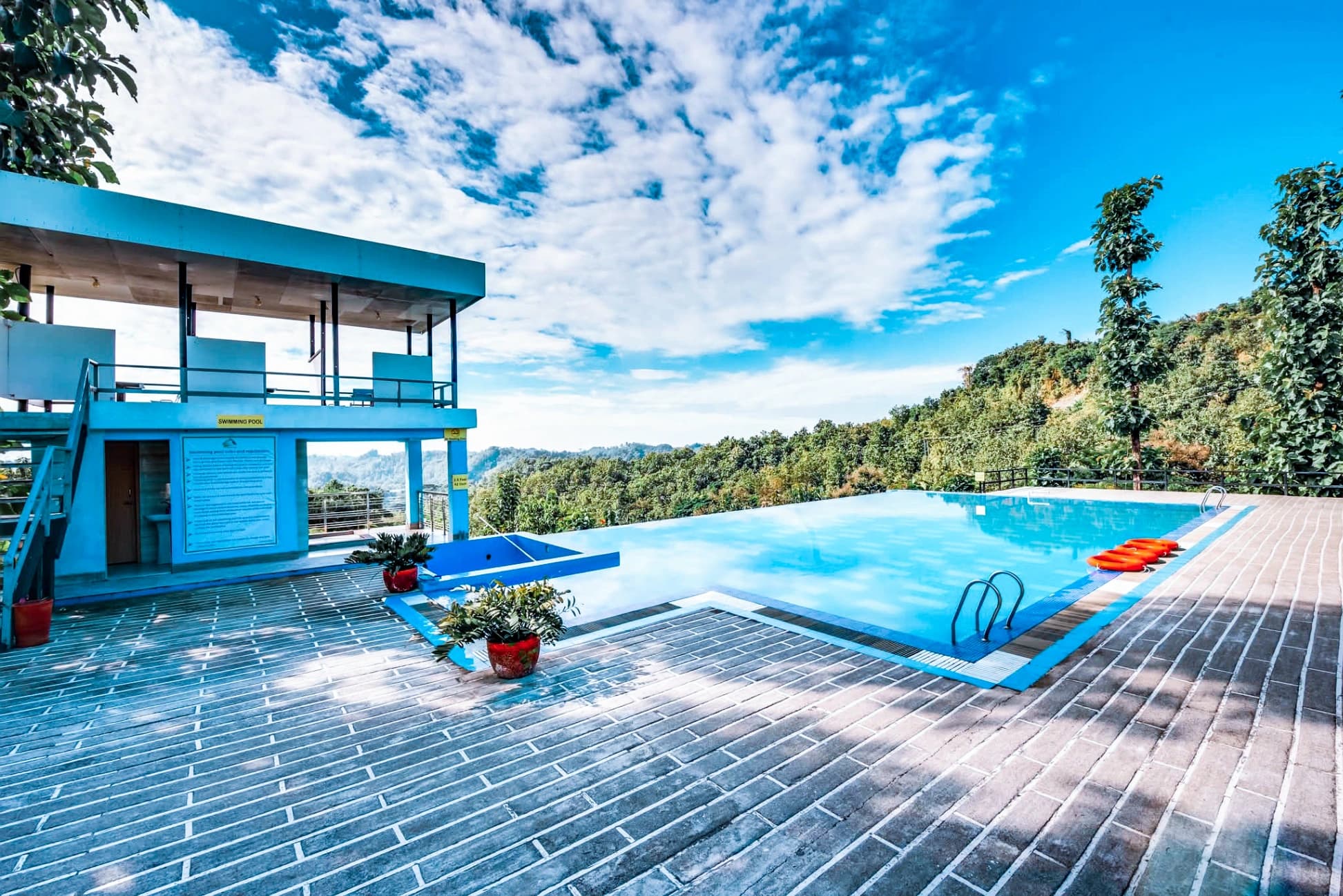 Green peak Resort